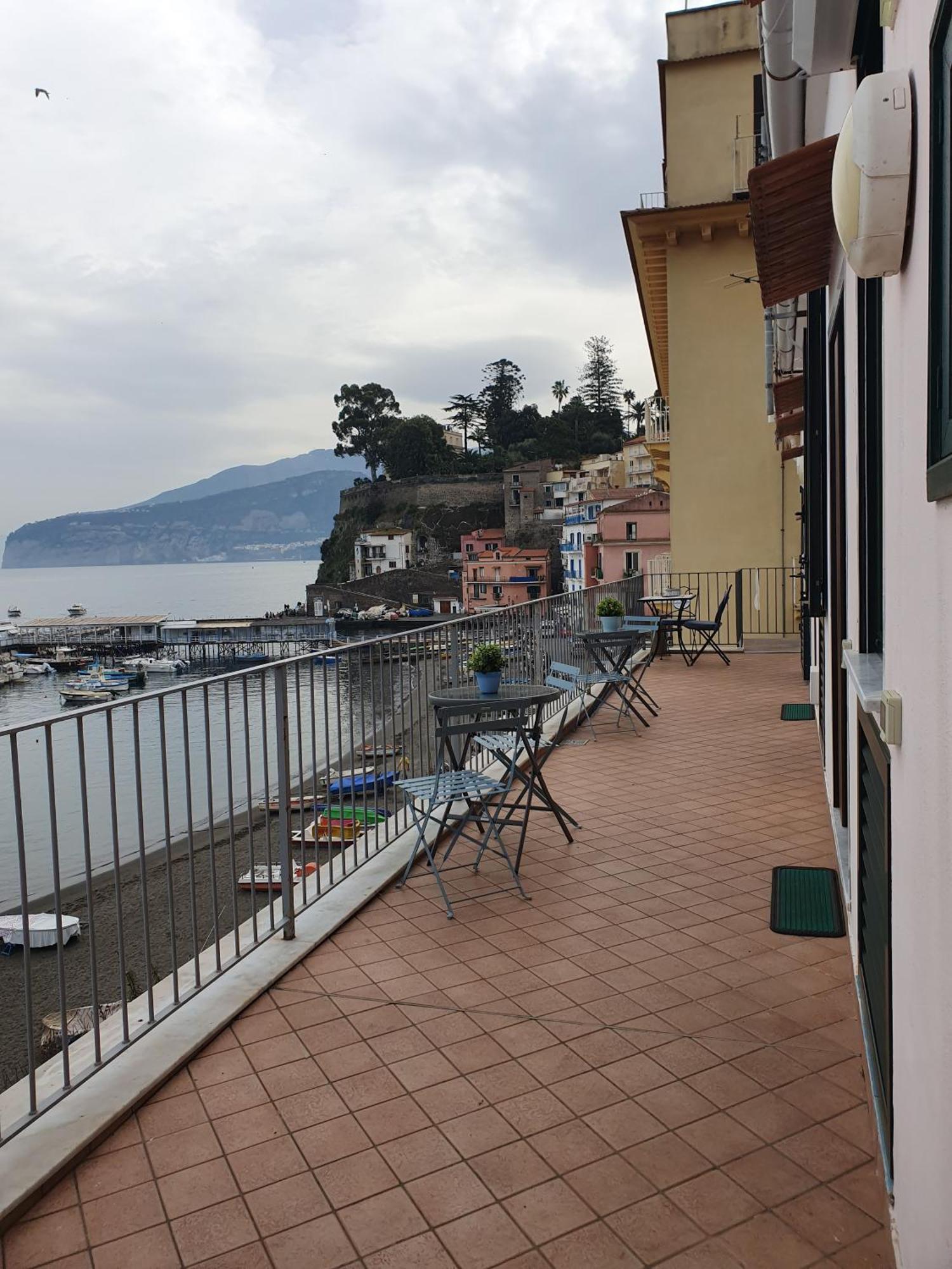 Il Borgo Antico Sorrento Sea View Apartamento Exterior foto