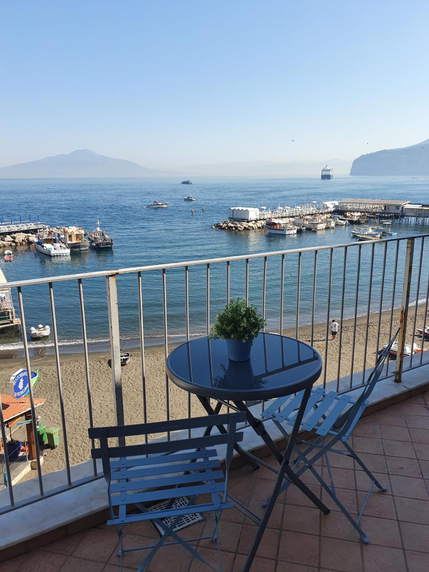 Il Borgo Antico Sorrento Sea View Apartamento Exterior foto