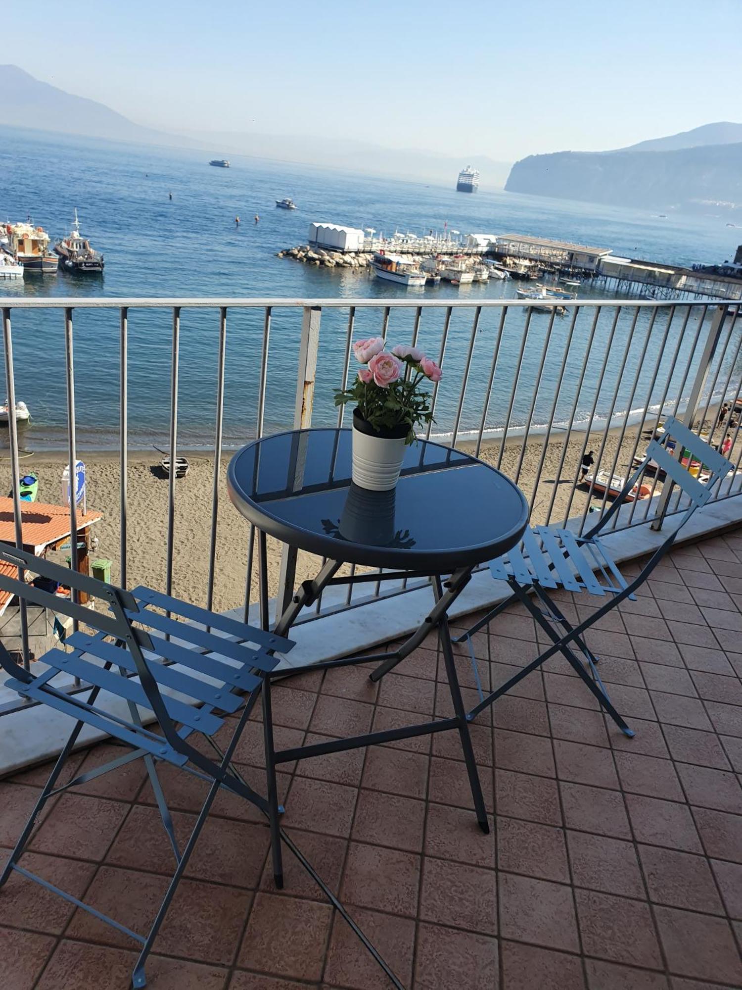 Il Borgo Antico Sorrento Sea View Apartamento Exterior foto